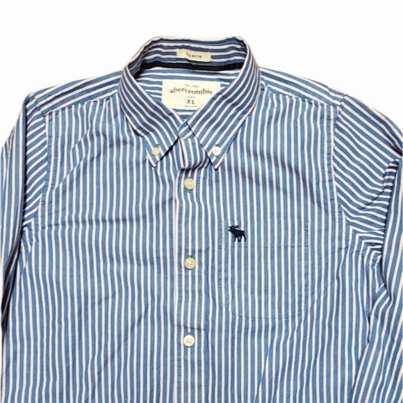 Boy Abercrombie and Finch Muscle Fit Blue Striped Long Sleeve Button down shirt - Picture 2 of 8